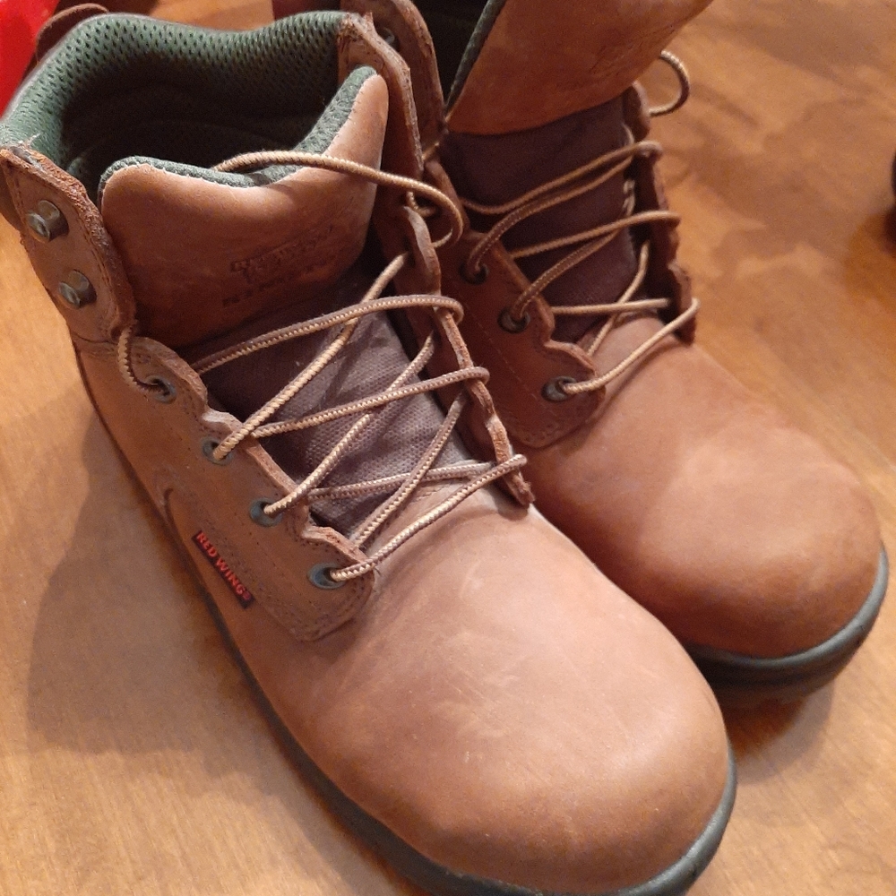 Red Wing Mens Work Boots